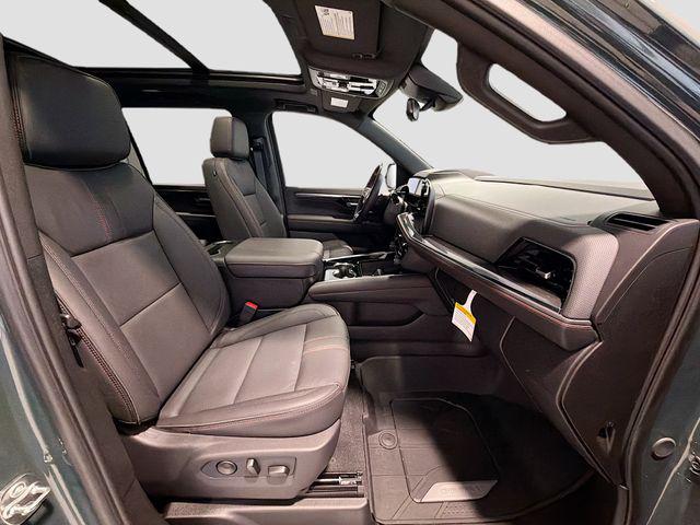 2026 Chevrolet Suburban RST, 4WD