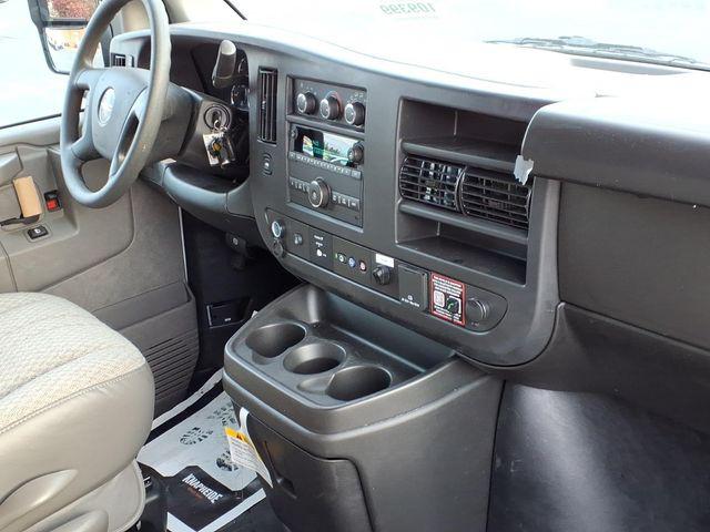 2025 GMC Savana Cutaway Work Van