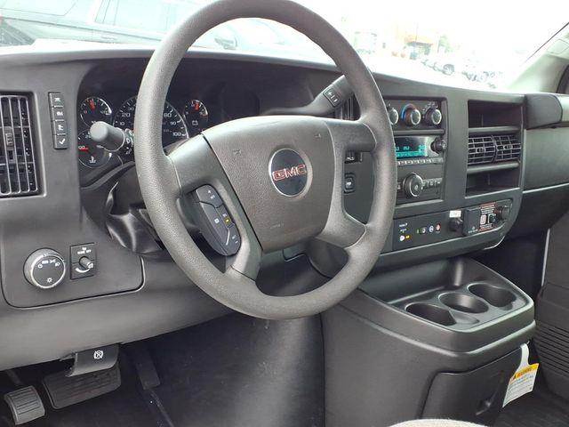 2025 GMC Savana Cutaway Work Van