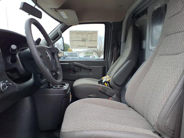 2025 GMC Savana Cutaway Work Van