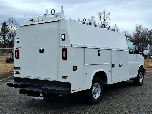2025 GMC Savana Cutaway Work Van