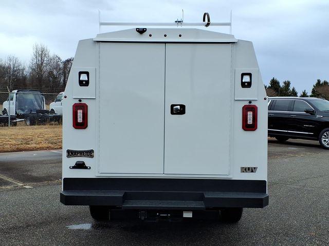 2025 GMC Savana Cutaway Work Van