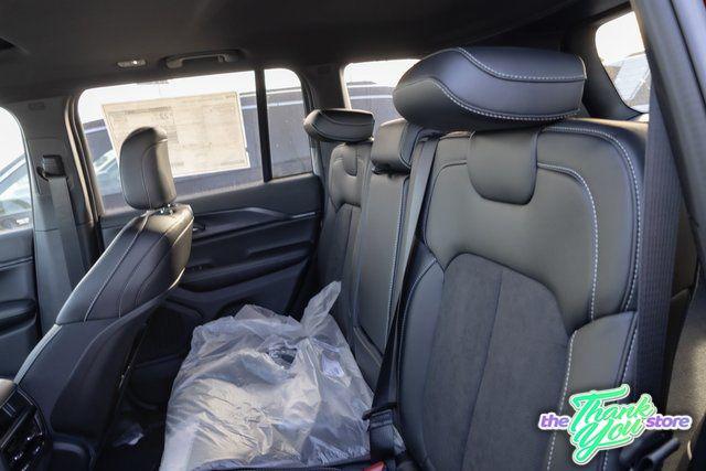 2025 Jeep Grand Cherokee Altitude X 4x4