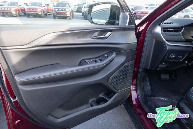 2025 Jeep Grand Cherokee Altitude X 4x4