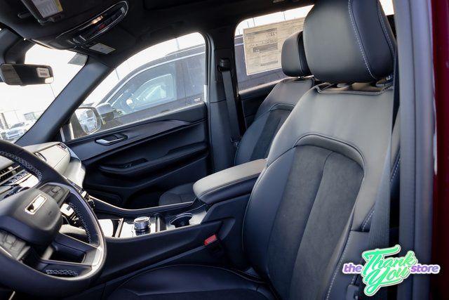 2025 Jeep Grand Cherokee Altitude X 4x4