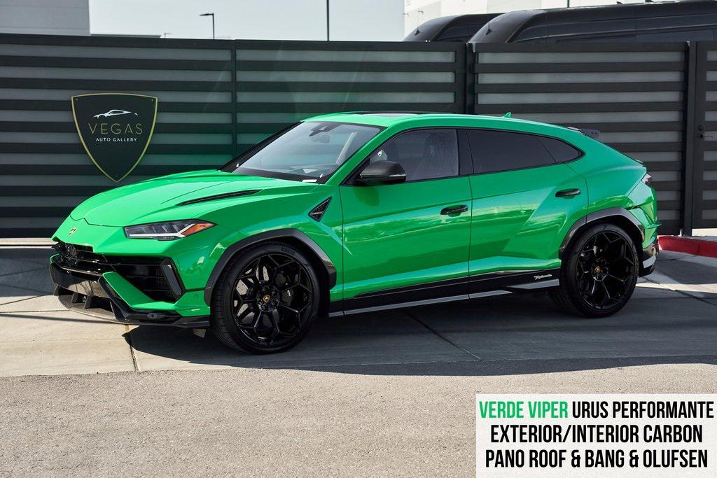 /2024 Lamborghini Urus