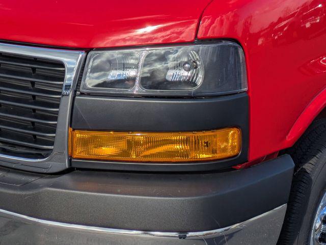 2025 GMC Savana Cargo RWD 3500 Extended Wheelbase Work Van
