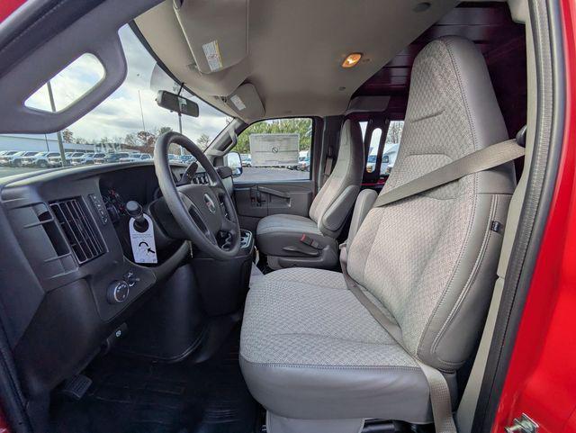 2025 GMC Savana Cargo RWD 3500 Extended Wheelbase Work Van