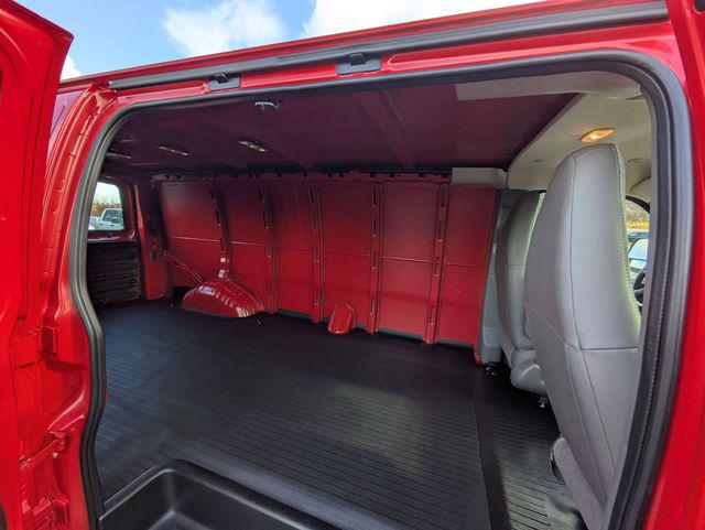 2025 GMC Savana Cargo RWD 3500 Extended Wheelbase Work Van