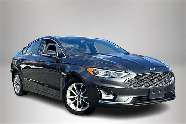 2020 Ford Fusion Plug-In Hybrid Titanium 2020 Ford Fusion Plug-In Hybrid Titanium