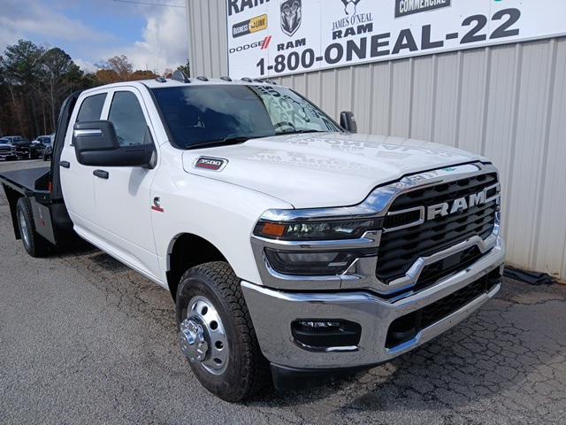 2026 RAM Ram 3500 Chassis Cab RAM 3500 TRADESMAN CREW CAB CHASSIS 4X4 60 CA 2026 RAM Ram 3500 Chassis Cab RAM 3500 TRADESMAN CREW CAB CHASSIS 4X4 60 CA