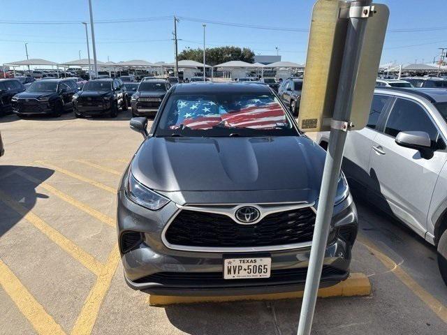 2022 Toyota Highlander L