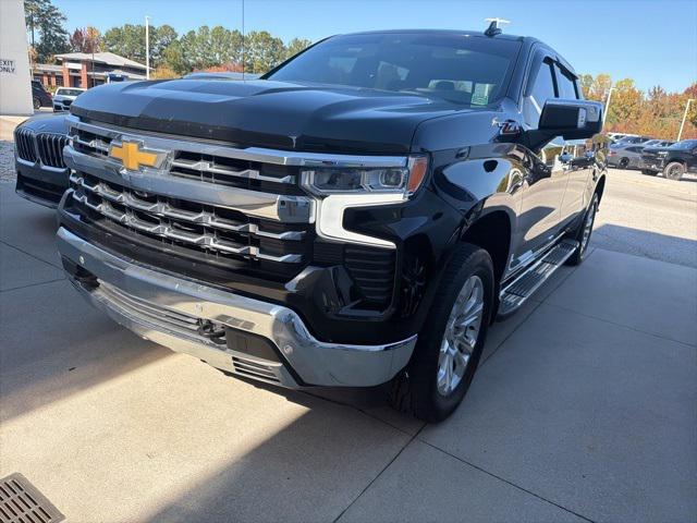 2023 Chevrolet Silverado 1500 4WD Crew Cab Short Bed LTZ