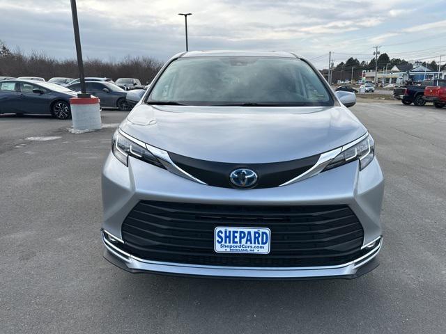2023 Toyota Sienna XLE
