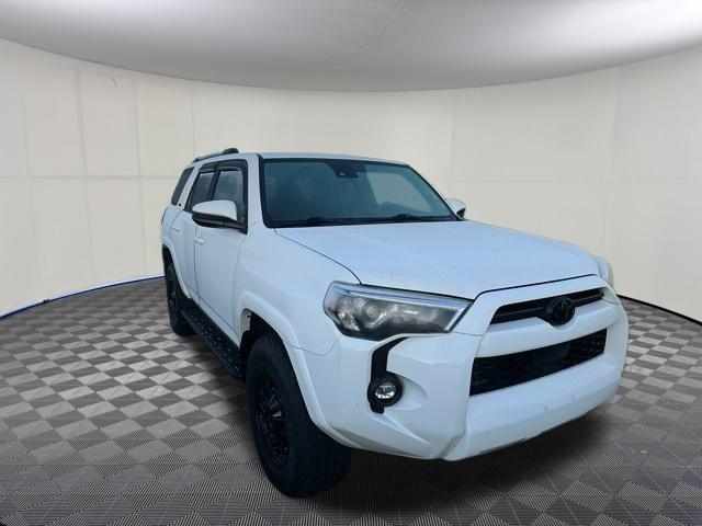 2022 Toyota 4Runner SR5's photo