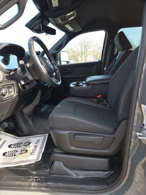 2026 Ram 3500 Tradesman/Big Horn
