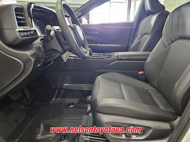 2025 Toyota Crown Signia Limited