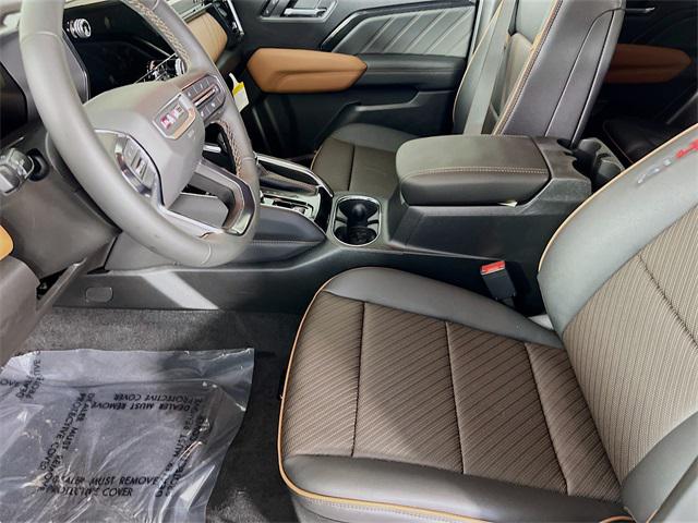 2026 GMC Canyon AT4, 4WD