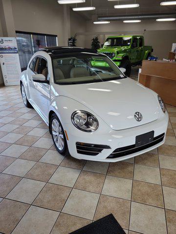 2019 Volkswagen Beetle 2.0T SE 2019 Volkswagen Beetle 2.0T SE