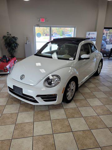 2019 Volkswagen Beetle 2.0T SE 2019 Volkswagen Beetle 2.0T SE