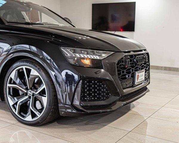 2022 Audi RS Q8 TFSI quattro Tiptronic 2022 Audi RS Q8 TFSI quattro Tiptronic