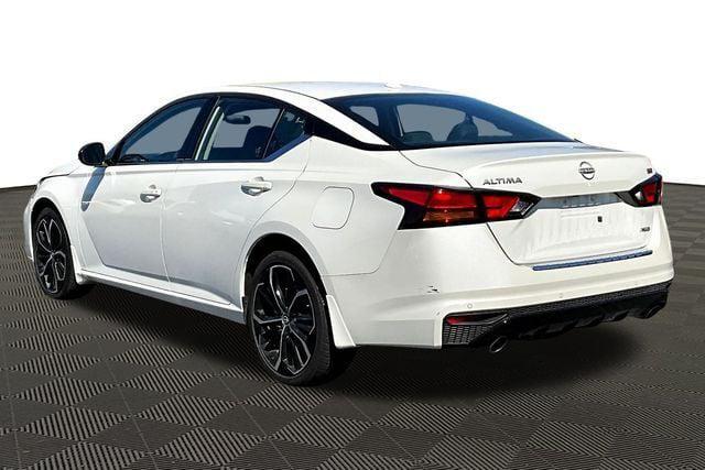 2023 Nissan Altima SR Intelligent AWD