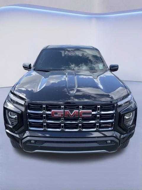 2025 GMC Canyon 4WD AT4