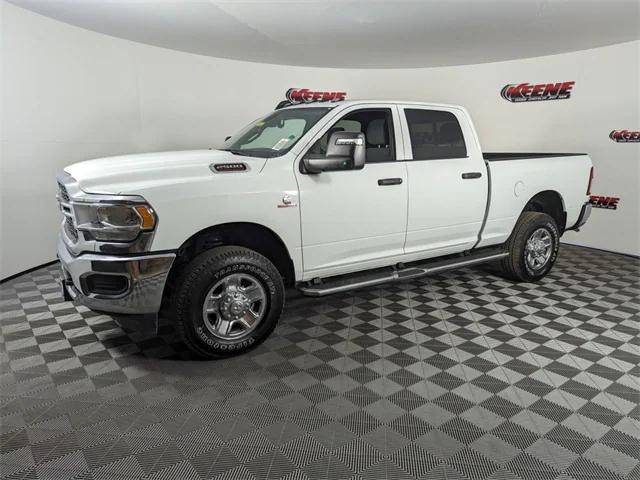 2024 RAM 2500 Tradesman Crew Cab 4x4 64 Box 2024 RAM 2500 Tradesman Crew Cab 4x4 64 Box