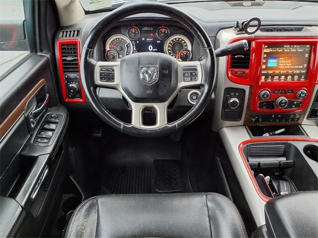 2017 RAM 2500 Laramie Crew Cab 4x4 8 Box 2017 RAM 2500 Laramie Crew Cab 4x4 8 Box