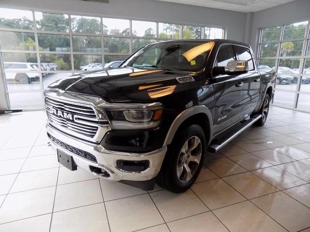 2020 RAM 1500 Laramie Crew Cab 4x4 57 Box