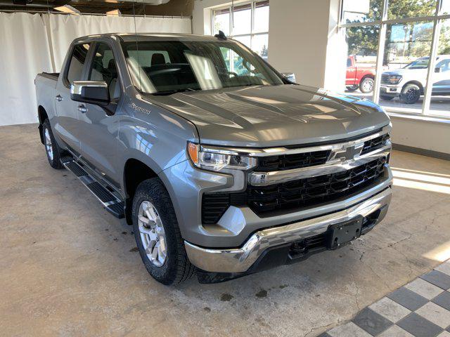 2023 Chevrolet Silverado 1500 4WD Crew Cab Standard Bed LT