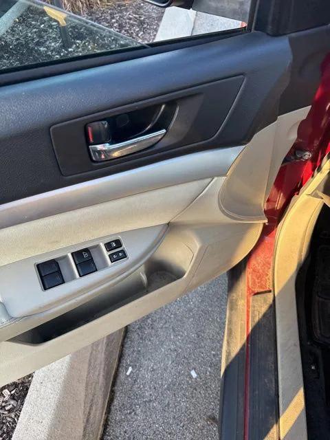 2011 Subaru Outback 2.5i Premium 2011 Subaru Outback 2.5i Premium