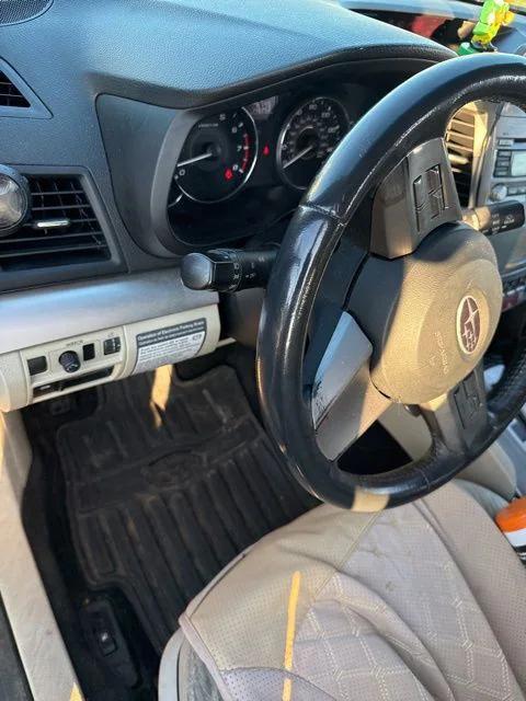 2011 Subaru Outback 2.5i Premium 2011 Subaru Outback 2.5i Premium