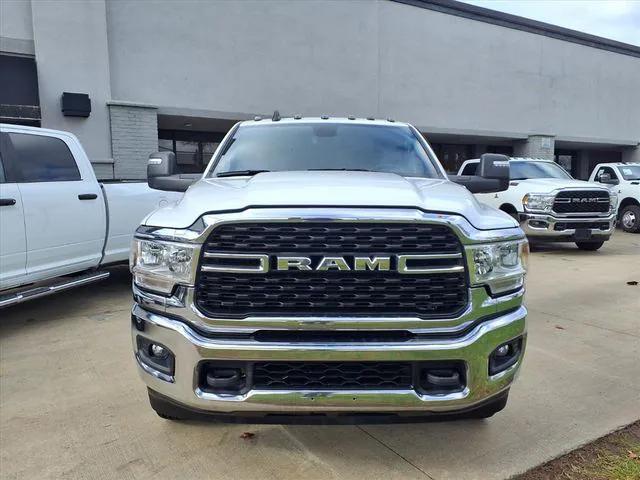 2024 RAM 3500 Big Horn Crew Cab 4x4 8 Box