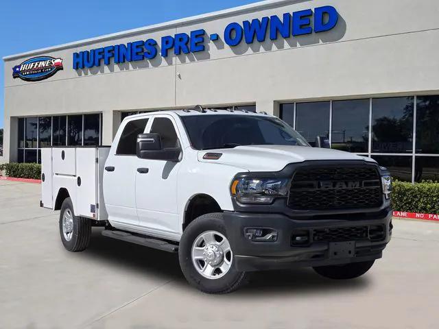 2023 RAM 3500 Tradesman Crew Cab 4x4 8 Box 2023 RAM 3500 Tradesman Crew Cab 4x4 8 Box
