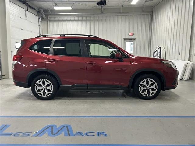 2022 Subaru Forester Premium 2022 Subaru Forester Premium