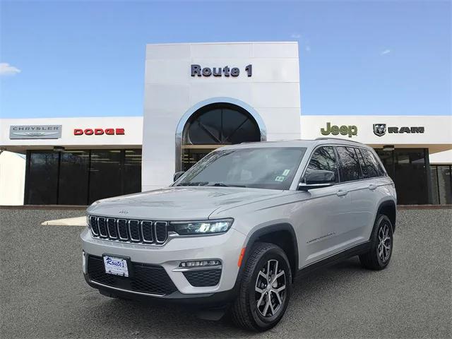 2023 Jeep Grand Cherokee Limited 4x4 2023 Jeep Grand Cherokee Limited 4x4