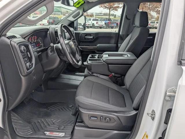 2022 Chevrolet Silverado 1500 LTD 4WD Crew Cab Standard Bed LT 2022 Chevrolet Silverado 1500 LTD 4WD Crew Cab Standard Bed LT