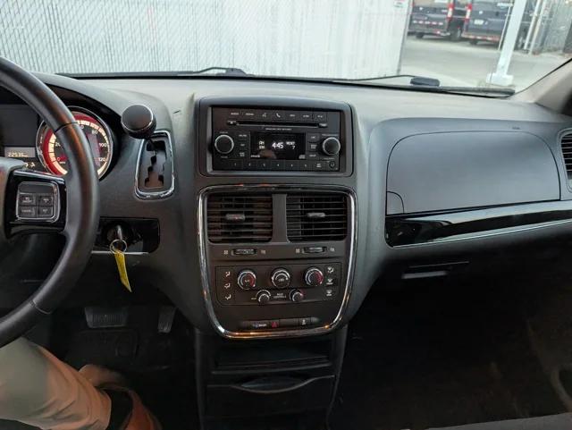 2017 Dodge Grand Caravan SE Plus 2017 Dodge Grand Caravan SE Plus