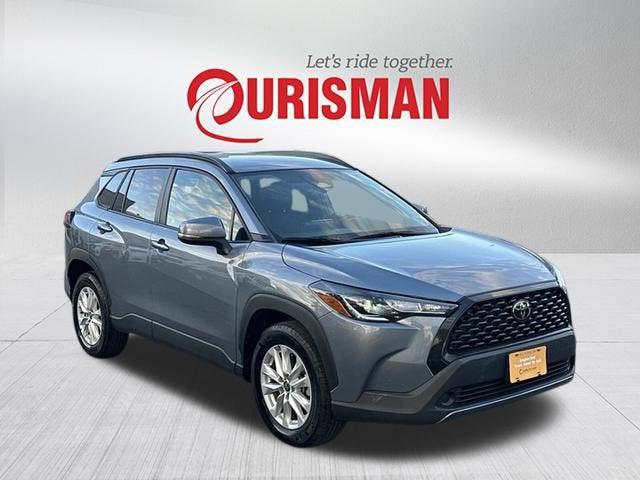 2024 Toyota Corolla Cross LE