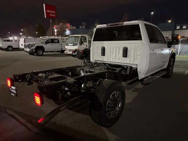 2026 GMC Sierra 3500HD Double Cab, Long Bed, SLE Dual Rear Wheel, 4WD