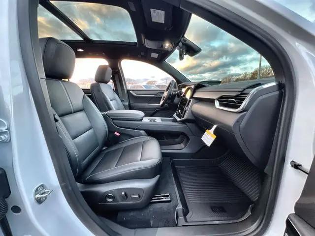 2026 GMC Acadia Elevation AWD