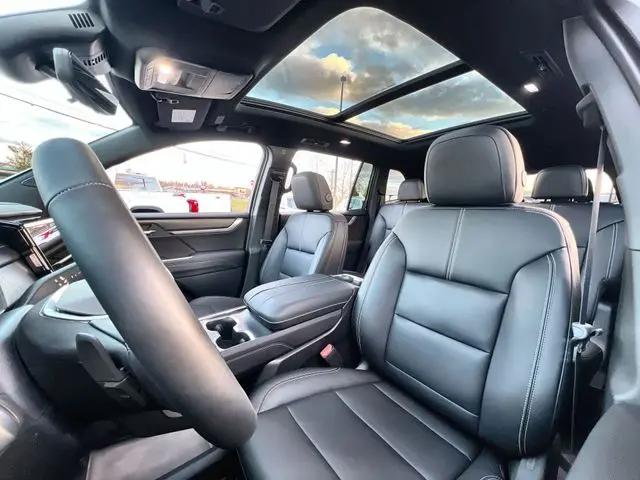 2026 GMC Acadia Elevation AWD