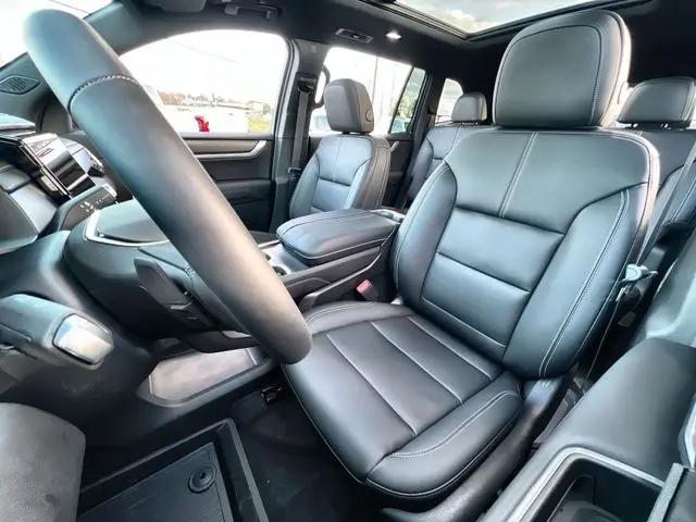 2026 GMC Acadia Elevation AWD