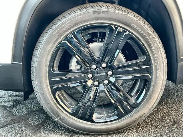 2026 GMC Acadia Elevation AWD