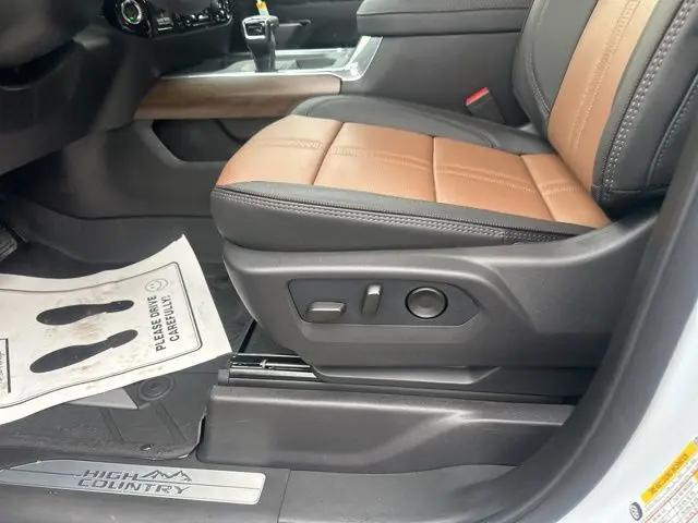 2026 Chevrolet Silverado 1500 4WD Crew Cab Short Bed High Country