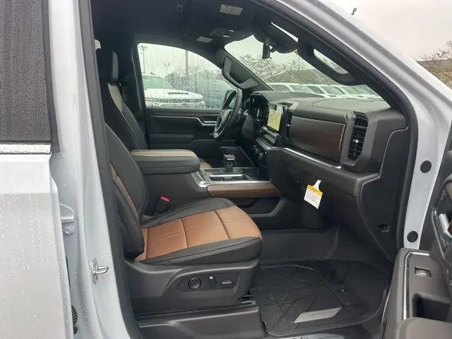 2026 Chevrolet Silverado 1500 4WD Crew Cab Short Bed High Country