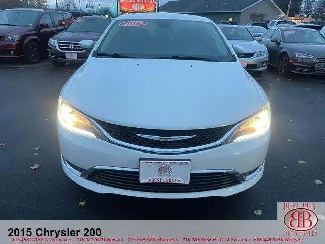 2015 Chrysler 200 Limited