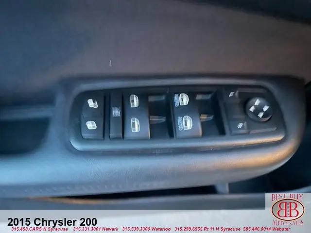 2015 Chrysler 200 Limited