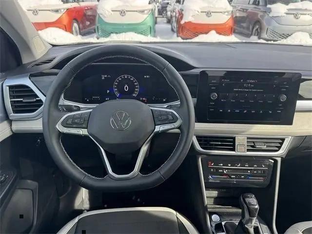 2026 Volkswagen Taos SE